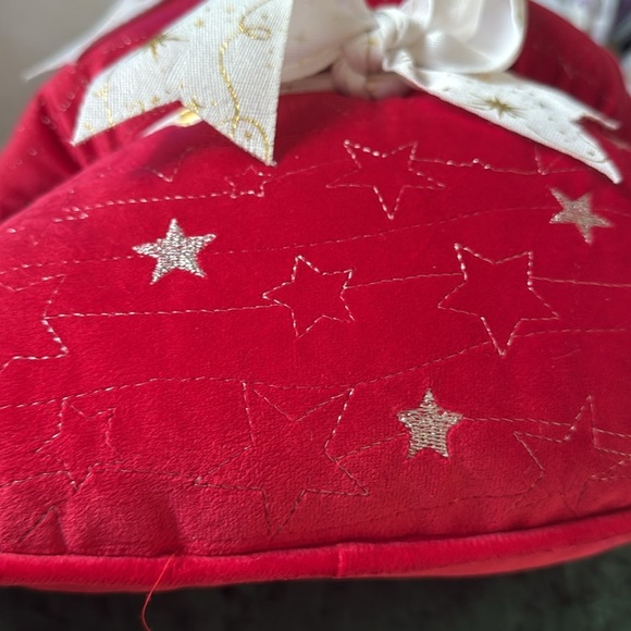 Cynthia Rowley Set of Three velvet Christmas tree Pillows 🎄🎄🎄 - Picture 6 of 8